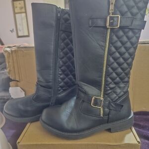 Stylish Black Quilted Kids Boots